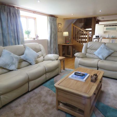Welsh Apple Barn Villa Чепстоу Екстериор снимка