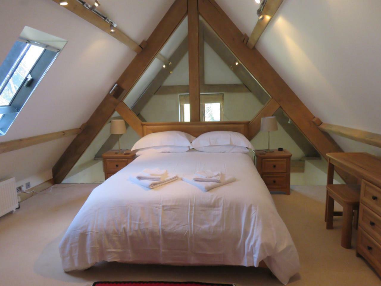 Welsh Apple Barn Villa Чепстоу Екстериор снимка