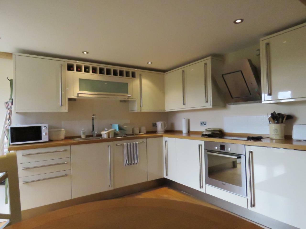 Welsh Apple Barn Villa Чепстоу Екстериор снимка